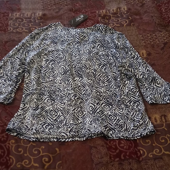 NWT ASHLEY JILL 2X BLOUSE BLK/WHT WOMENS ✨ SEQUINS - Picture 8 of 12